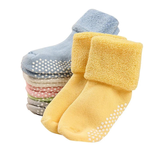 Cozy Cotton Baby Socks: Keep Little Feet Warm and Safe