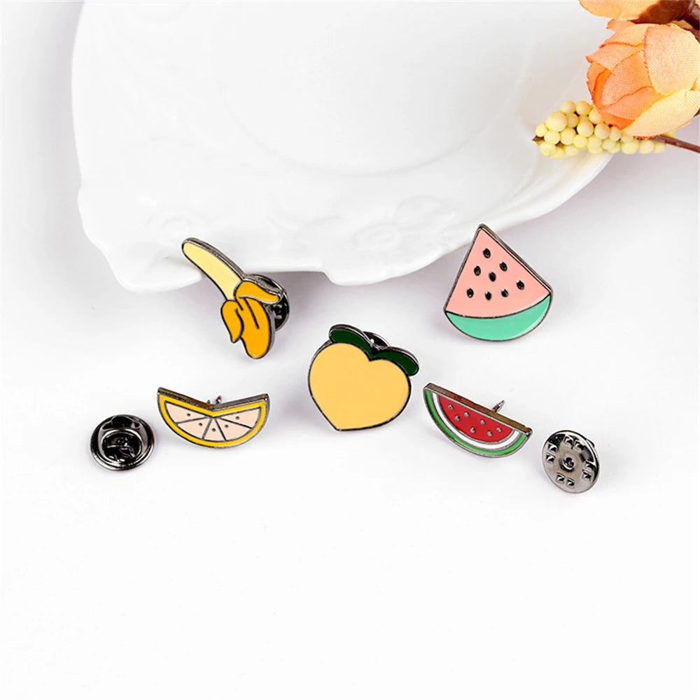 30 Styles Lovely Fruits Series Brooch Banana Stawberry Cherry Watermelon Lemon Enamel Pins Cartoon Bag Lapel Badge Jewelry Gifts