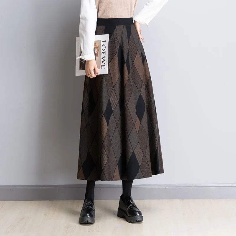 Spring and Autumn High Quality Woolen Half Skirt Versatile Over Knee Slim Casual Office Mid Length A-line Large Swing Skirt