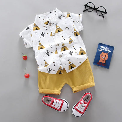 Adorable Animal Pattern 2-Piece Summer Set: Cool Comfort for Baby Boys