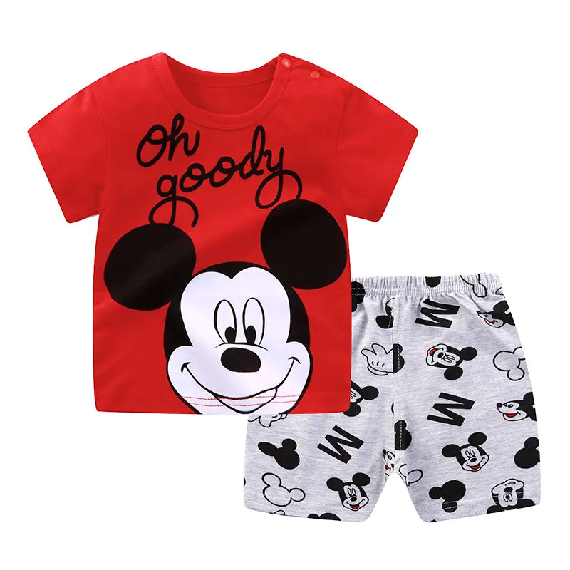 Disney Short Sleeve Baby T-shirt and Shorts Set: Fashionable Comfort for Your Little Adventure